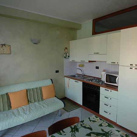Appartamento Alle Magnolie Sirmione Exterior photo